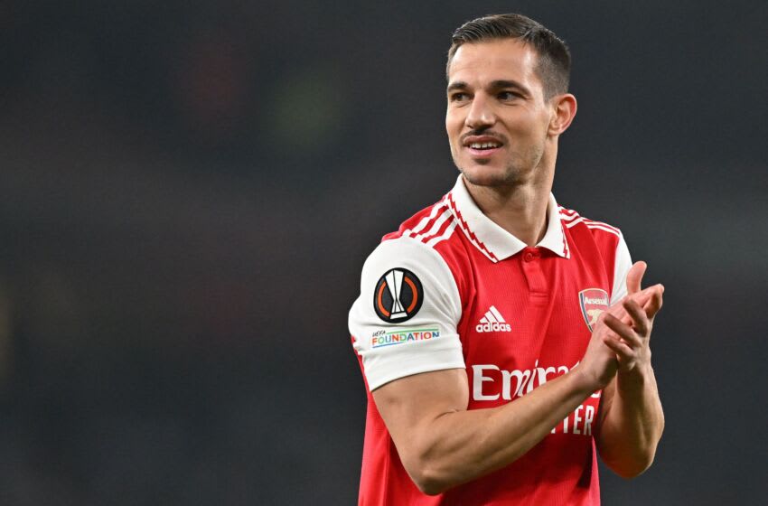 Arsenal's German-born Portuguese defender Cedric Soares claps fans after the UEFA Europa League Group A football match between Arsenal and FC Zurich at The Arsenal Stadium in London, on November 3, 2022. (Photo by Glyn KIRK / AFP) (Photo by GLYN KIRK/AFP via Getty Images)