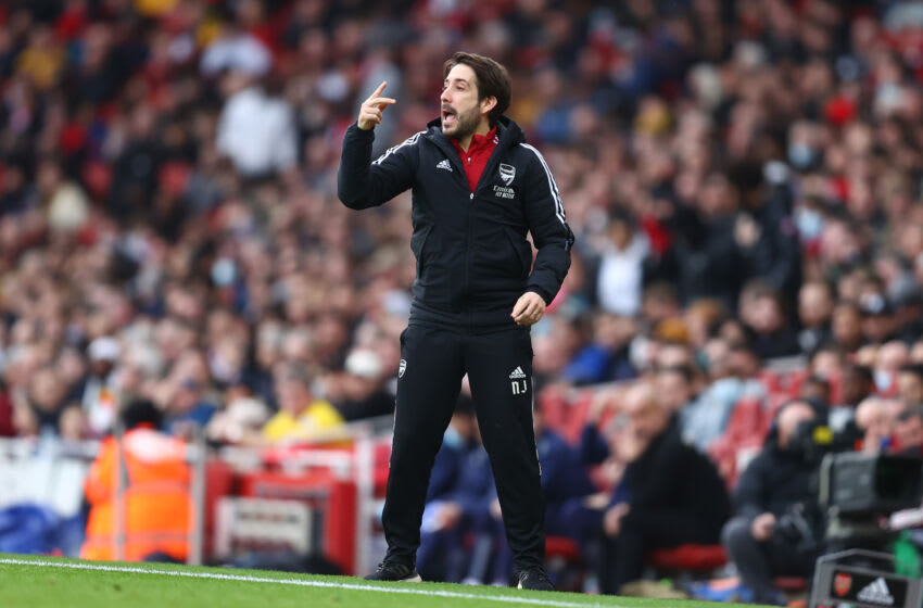 LONDON, ENGLAND - JANUARY 01: Arsenal coach Nicolas Jover reacts during the Premier League match between Arsenal and Manchester City at Emirates Stadium on January 01, 2022 in London, England. (Photo by Julian Finney/Getty Images)