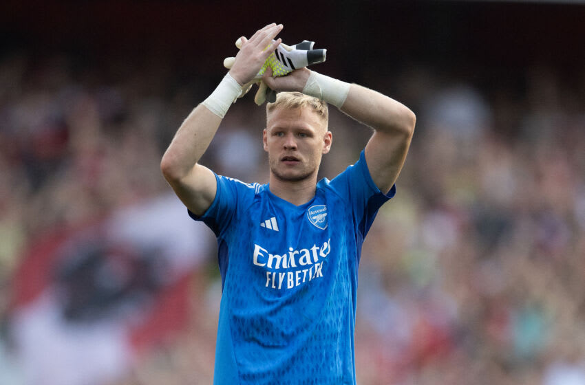 LONDON, ENGLAND - SEPTEMBER 03: Aaron Ramsdale of Arsenal celebrates victory after the Premier League match between Arsenal FC and Manchester United at Emirates Stadium on September 03, 2023 in London, England. (Photo by Visionhaus/Getty Images)