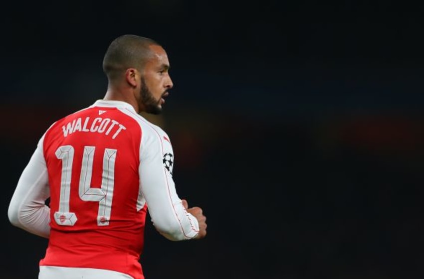 LONDON, ENGLAND - FEBRUARY 23 : Theo Walcott of Arsenal during the UEFA Champions League match between Arsenal and Barcelona at the Emirates Stadium on February 23, 2016 in London, United Kingdom. (Photo by Catherine Ivill - AMA/Getty Images)
