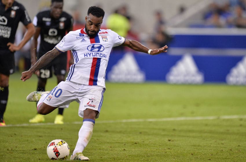 Lyon's French forward Alexandre Lacazette kicks a penalty during the French Ligue 1 football match Olympique Lyonnais (OL) against Caen (SMC) on August 19, 2016, at the Parc Olympique Lyonnais stadium in Decines-Charpieu near Lyon, southeastern France. / AFP / ROMAIN LAFABREGUE (Photo credit should read ROMAIN LAFABREGUE/AFP/Getty Images)